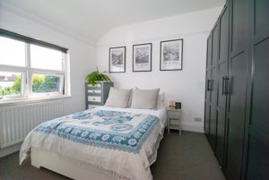 Bed 2- click for photo gallery